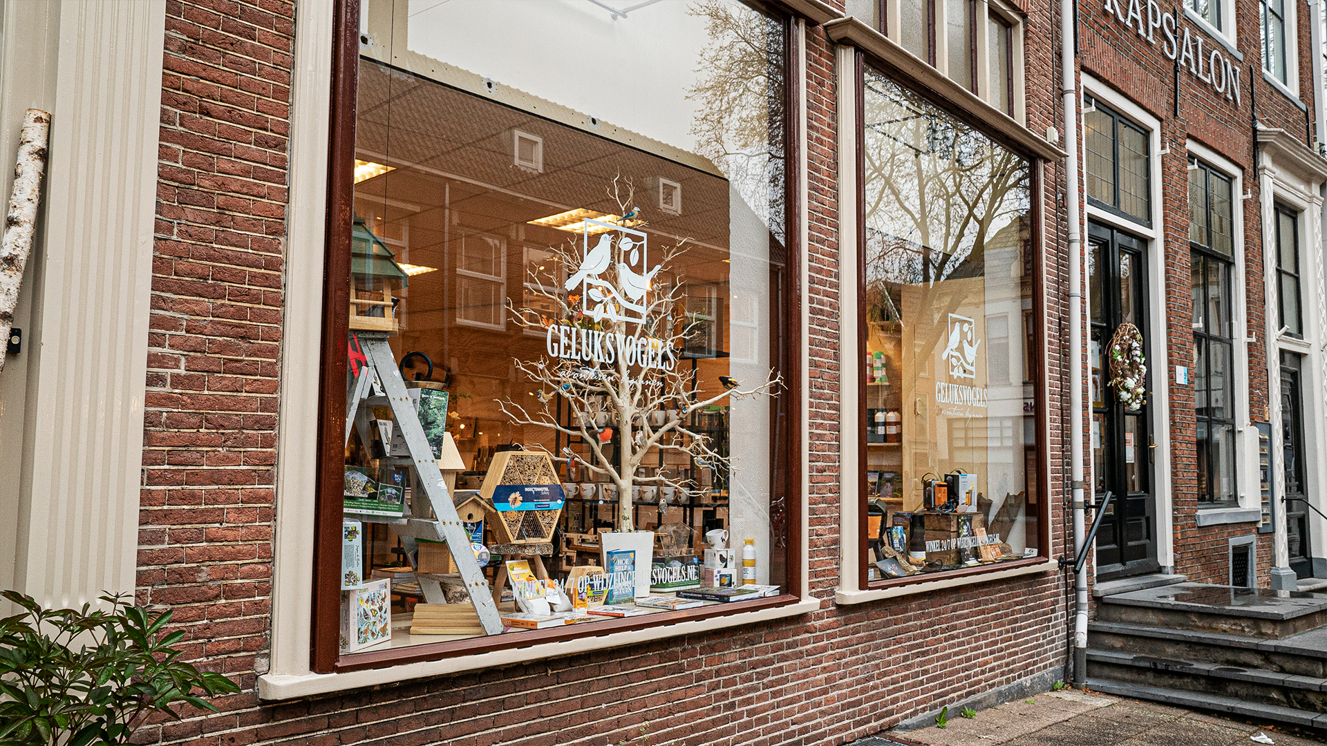 Geluksvogels stopt met winkel in Zutphen: uitverkoop tot en met 31 oktober Geluksvogels stopt met winkel in Zutphen: uitverkoop tot en met 31 oktober